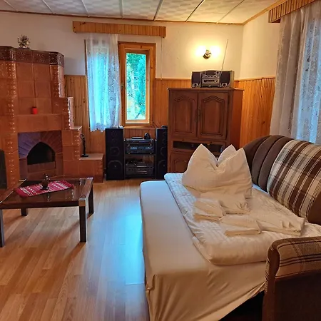 度假居 Casa Dintre Meri 波亚纳默鲁卢伊